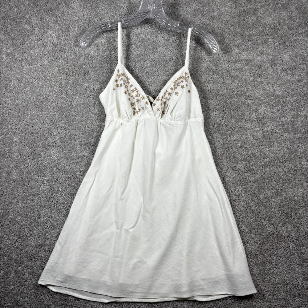 No Boundaries White Embroidered Babydoll Mini Dress XS 0-2 Boho Summer V-Neck